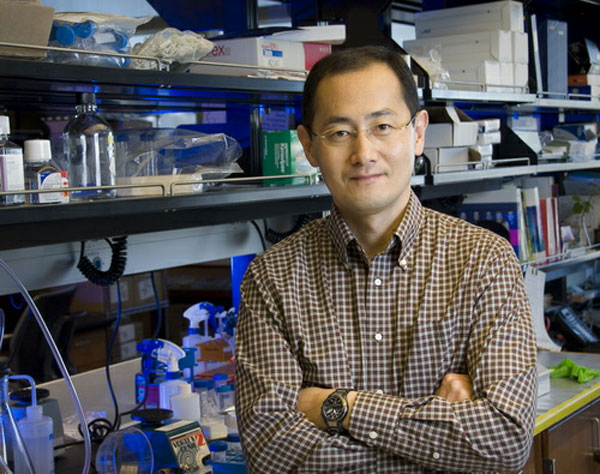 Cha đẻ Linux nhận giải "Nobel" công nghệ