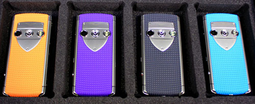 Smartphone 'cười' của Vertu sắp đến VN