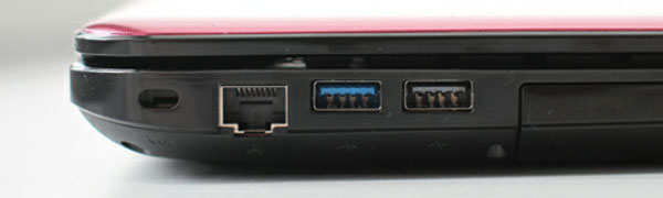 Laptop Toshiba Ivy Bridge giá 13,3 triệu