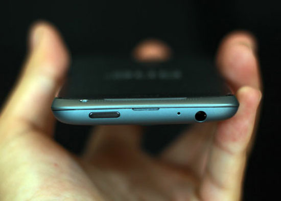 HTC One S chính hãng giá 13 triệu