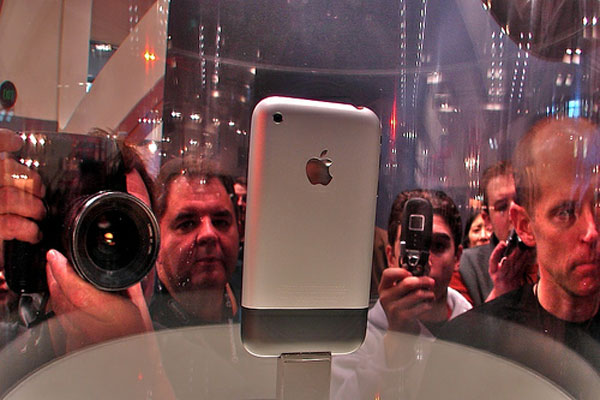 iPhone đã mang lại cho Apple 150 tỷ USD