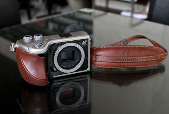 Hasselblad Lunar Máy ảnh "mặt trăng" của Hasselblad giá 156 triệu đồng