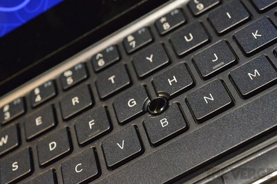 Máy tính bảng lai chạy cả Windows 8 lẫn Android 4.2