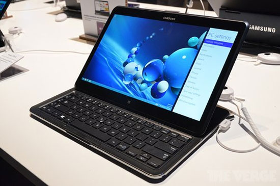 Máy tính bảng lai chạy cả Windows 8 lẫn Android 4.2