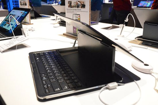 Máy tính bảng lai chạy cả Windows 8 lẫn Android 4.2