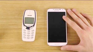 Vì sao Samsung Galaxy S4 phải “xách dép” cho Nokia 3310