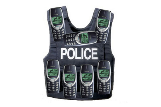 Vì sao Samsung Galaxy S4 phải “xách dép” cho Nokia 3310