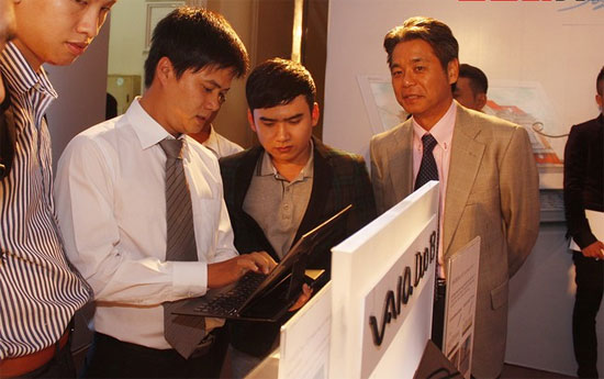 VAIO Duo 13 giá từ 35 triệu đồng cho thị trường Việt Nam