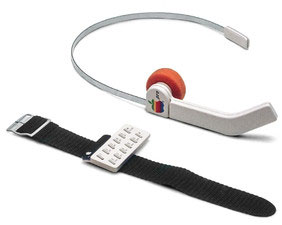 Mẫu điện thoại kiểu đeo tay kèm headphone 10 nguyên mẫu thiết kế độc đáo của Apple chưa bao giờ được công bố