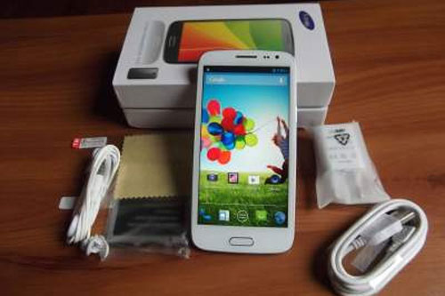 Điện thoại nhái Galaxy S4 bị cài sẵn mã độc Điện thoại nhái Galaxy S4 bị cài sẵn mã độc