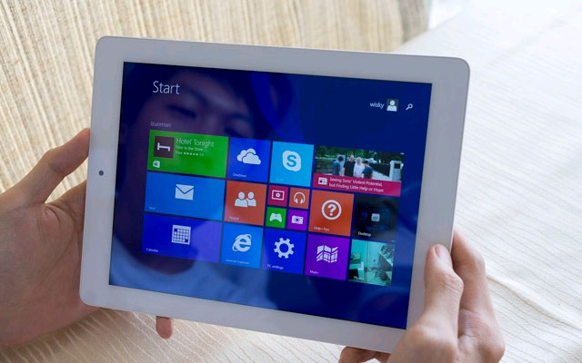 Rosa 10 inch Tablet thương hiệu Việt màn hình siêu nét, giá cực rẻ