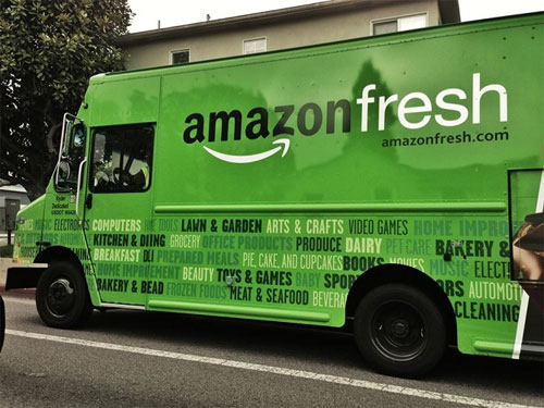 Amazon sắp mở rộng kinh doanh sang cả... rau và sữa Xe giao hàng của Amazon