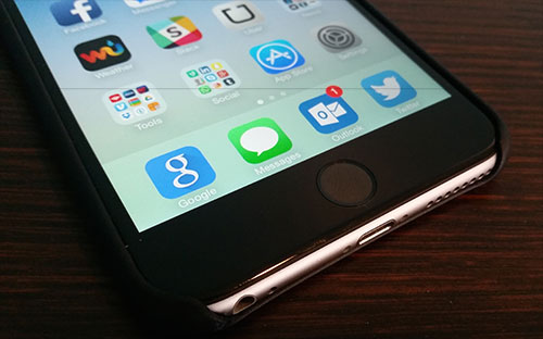 Trình email Outlook được đánh giá tốt hơn Apple Mail.