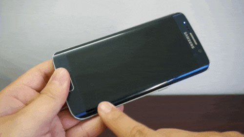 Bạn có thể làm gì với phần màn hình cong của Galaxy S6 Edge? Xem nhanh thông tin