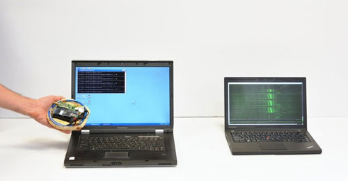 Hack máy tính bằng... bánh mỳ và máy thu radio