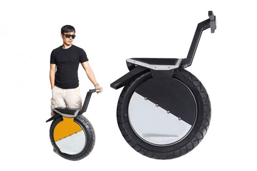 Chiếc xe 1 bánh MotoPogo có bề ngoài khá bắt mắt và... kỳ lạ