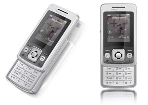 Tháng 8/2008: Thêm một dế Sony Ericsson thời trang 