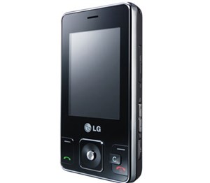 Cảm nhận LG KC550 5 “chấm” giá rẻ