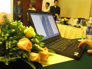 Lenovo Việt Nam ra mắt mẫu máy mới cho doanh nhân