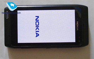 Nokia nhờ cảnh sát can thiệp vì không đòi được mẫu thử N8 
