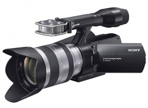 Máy quay thay ống kính đầu tiên của Sony