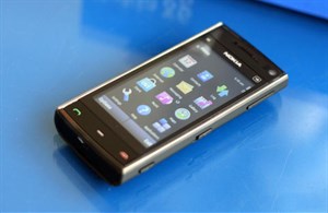 Nokia X6 8GB về Việt Nam giá 5,9 triệu, X2 giá gần 2,4 triệu 