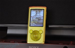 Sony Walkman mới có thêm tính năng karaoke 