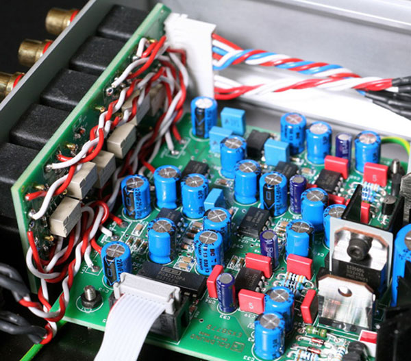 Đánh giá preampli và ampli Goldmund Metis 2 và 3