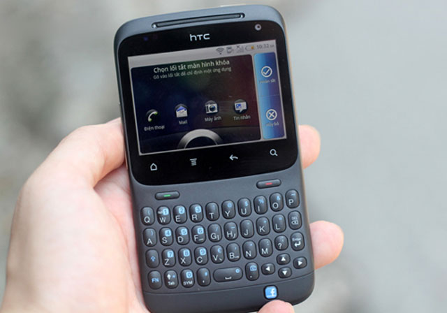 ‘Đập hộp’ HTC Chacha màu đen ở VN