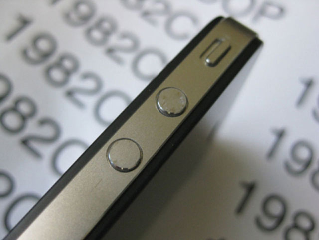 iPhone 4 thử nghiệm được rao bán 1 triệu USD