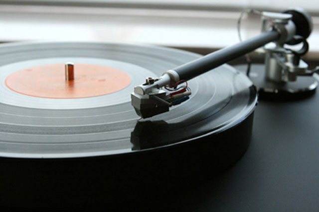 Đánh giá đầu đĩa than Clearaudio Concept