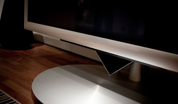 Cận cảnh TV 3D 100.000 USD của Bang & Olufsen