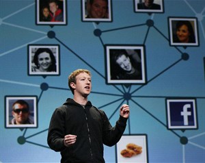 Mark Zuckerberg bắt đầu phản pháo Google+