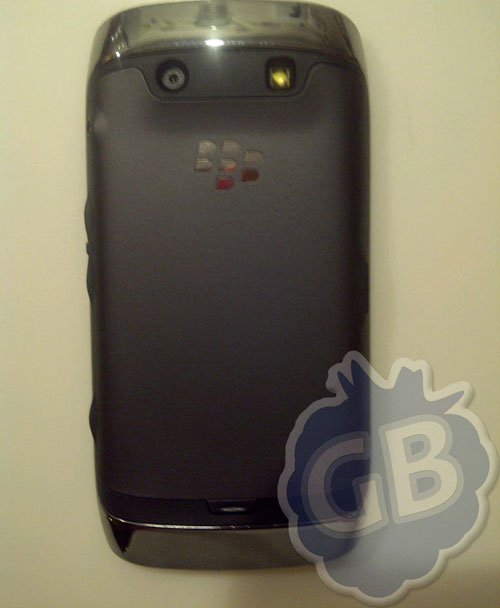 Lộ ảnh BlackBerry Touch Monza 9860