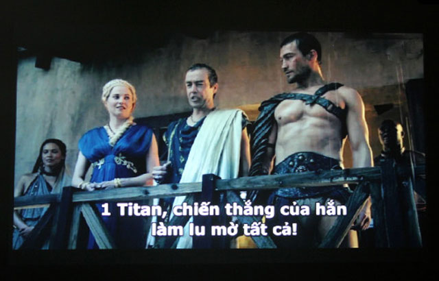 Ảnh máy chiếu Optoma Full HD 'giá mềm'