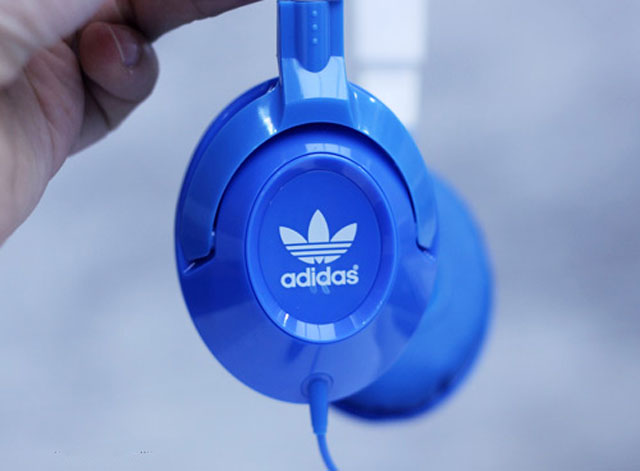 'Đập hộp' bộ ba Sennheiser Adidas