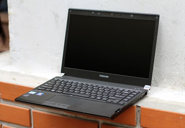 Đánh giá Toshiba Portégé R830