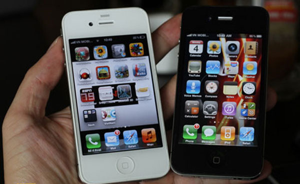 Làng điện thoại chính hãng sôi động