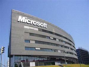 Hãng Microsoft đạt doanh thu kỷ lục 17,4 tỷ USD