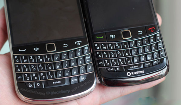Bộ tứ BlackBerry Bold ở VN đọ dáng