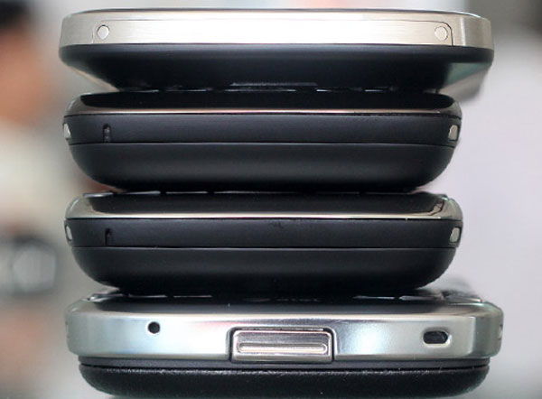 Bộ tứ BlackBerry Bold ở VN đọ dáng