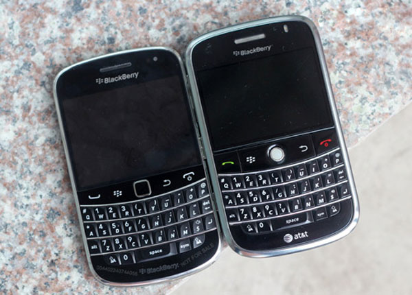 Bộ tứ BlackBerry Bold ở VN đọ dáng