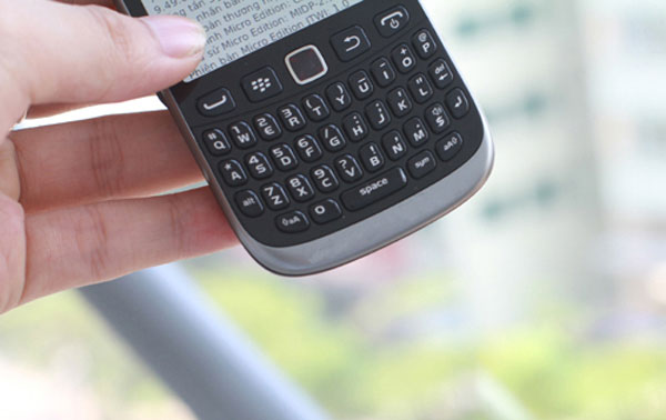 BlackBerry rẻ nhất sắp vào VN