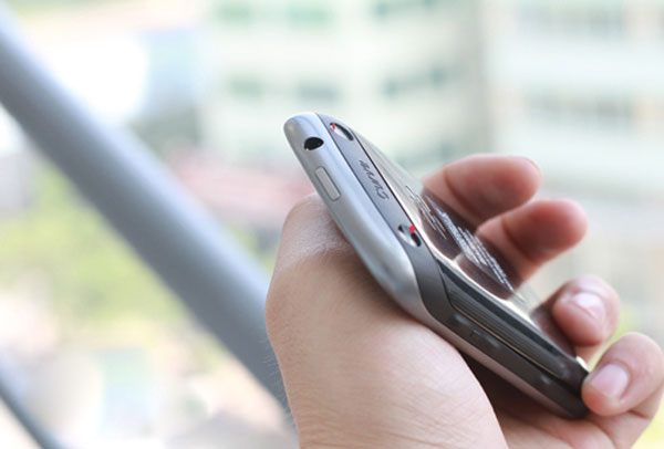 BlackBerry rẻ nhất sắp vào VN