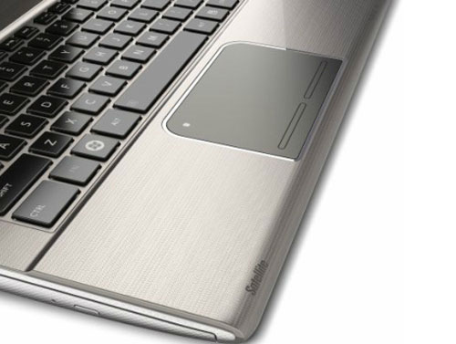 Ảnh Satellite P840 dùng chip Ivy Bridge