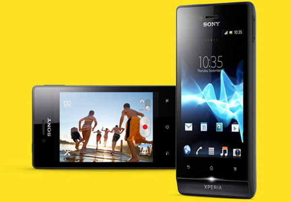 Xperia Miro có mặt ở Anh, giá hơn 4 triệu đồng