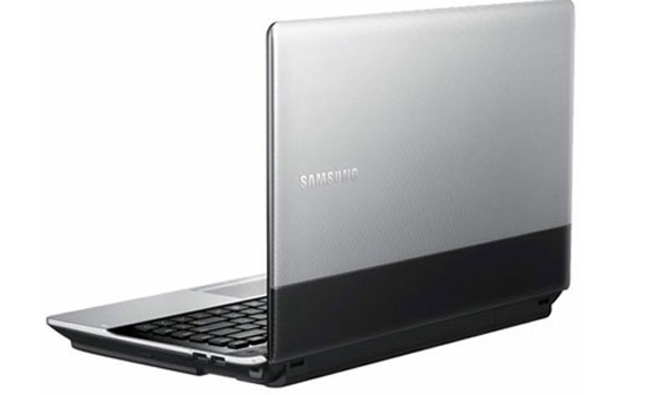 Toshiba, Dell 'đổ bộ' laptop tháng 7