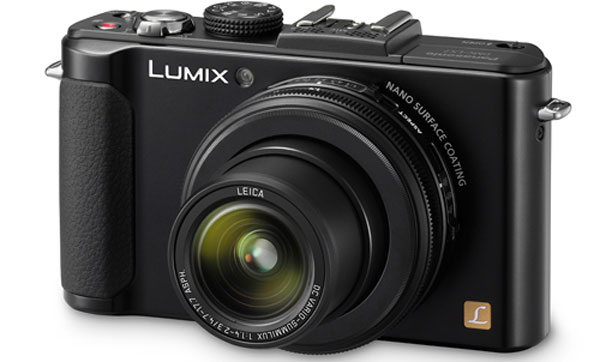 Panasonic ra LX7 cảm biến CMOS