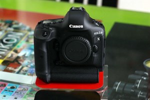 Canon 1D X giá 171 triệu về Việt Nam