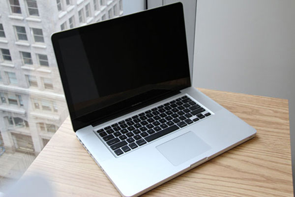 HTC kiện MacBook và iPhone tại Mỹ